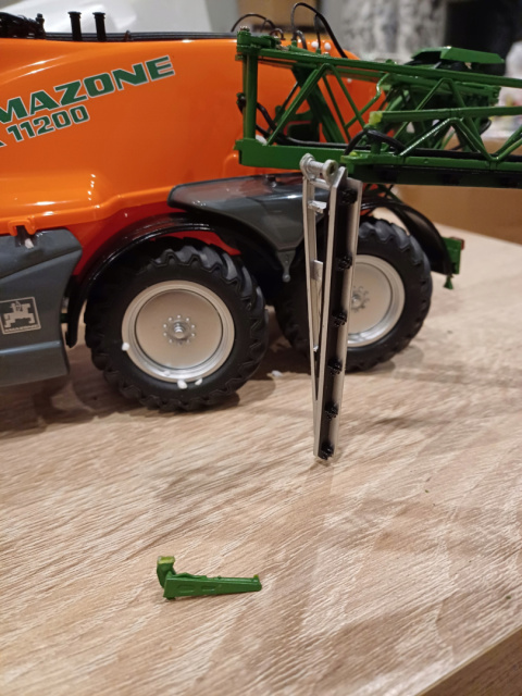 Opryskiwacz Wiking Amazone UX11200