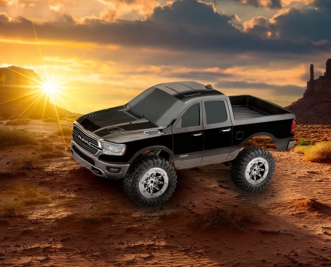 Auto zdalnie sterowane Revell RAM 1500 Laramie czarne UŻYWANY Auto zdalnie sterowane Revell RAM 1500 Laramie czarne UŻYWANY
