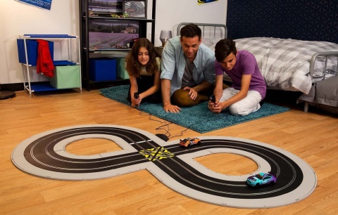 Zestaw torów wyścigowych dla dzieci Scalextric Drift 360 Race Set UŻYWANY Zestaw torów wyścigowych dla dzieci Scalextric Drift 360 Race Set UŻYWANY