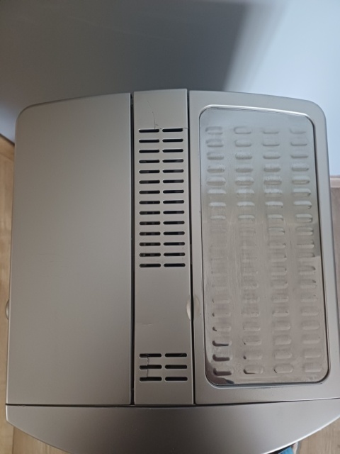 Automatyczny ekspres ciśnieniowy De'Longhi ESAM 3500.S 1350 W srebrny Używany