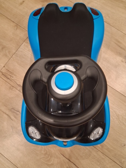 BIG Jeździk Next Blue z Klaksonem i Światłami Po zwrocie