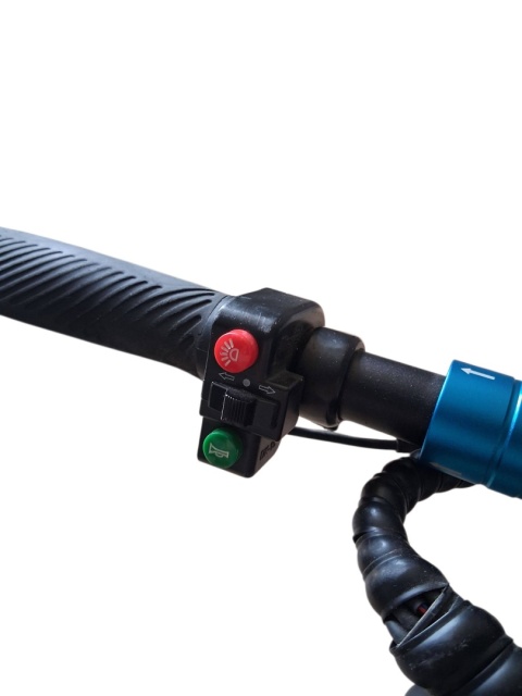 Hulajnoga Elektryczna Beeper Max Światła 3 Tryby USB 500W Używana