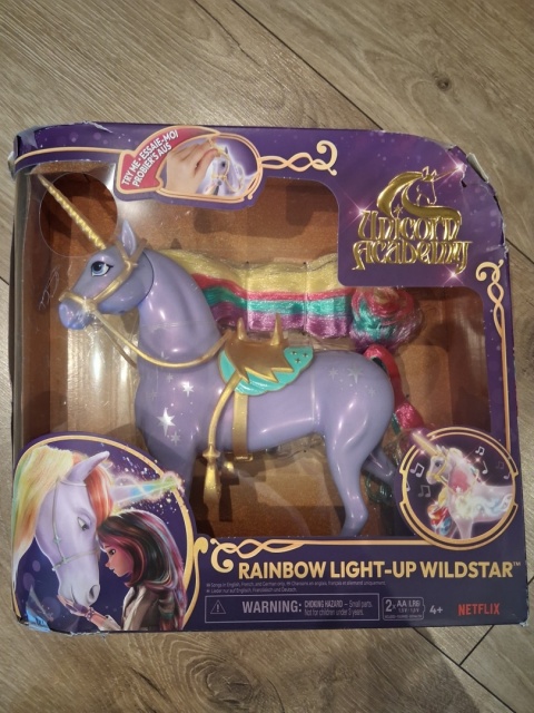 Jednorożec Wildstar do czesania 28 cm Akademia Jednorożców Spin Master POWYSTAWOWY