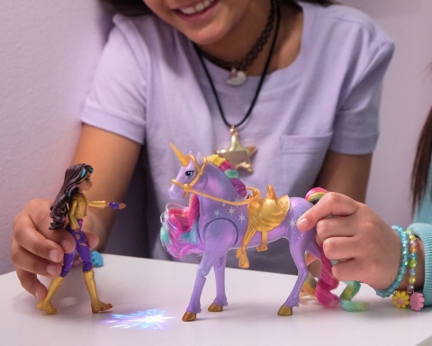 Zestaw figurek SPIN MASTER Unicorn Academy Sophia i Jednorożec 6067325 NOWY